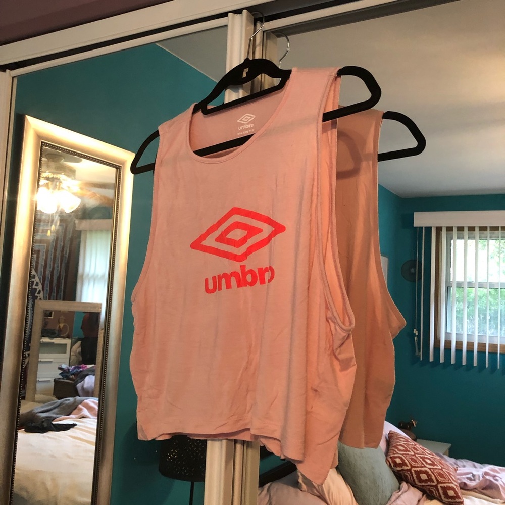 NWOT Umbro Blush Pink Crop Top